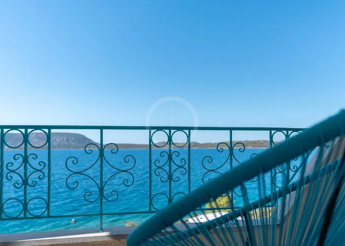 Ariadni Appartement *